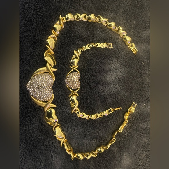 Gold Heart Necklace with Bracelet - Picture 1 of 3